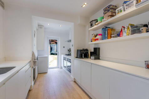 Kitchen 4
