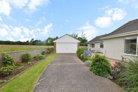 DETACHED DOUBLE BRICK GARAGE