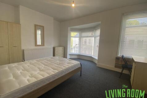 4 Bedroom House in SA1 6YG
