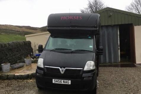 3.5 tonne horse van
