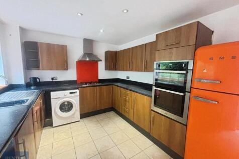 Kitchen Area 1