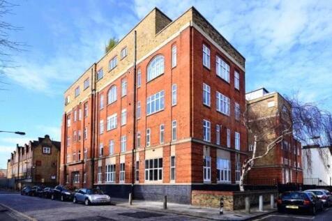 "** ONLINE ENQUIRIES ONLY** Nestled in the heart of Henriques Street, London, this modern studio apartment is a gem waiting to be discovered. Boasting a cosy reception room, a sleek bathroom, and a co
