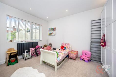 Phyllis Avenue 106-020.JPG