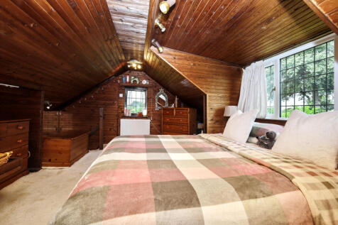 annexe bedroom one.JPG