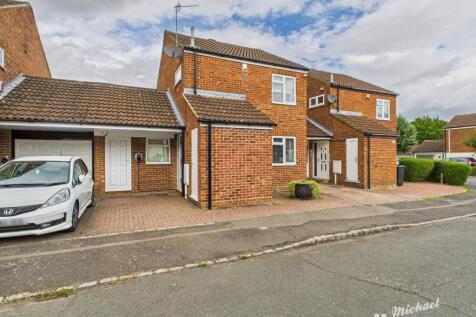 CAM02773G0-PR0349-STILL020