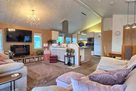 Lounge/Kitchen/Dining Room