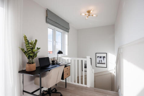 VDSW LH WADE DEVON OFFICE