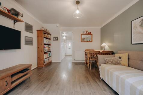 Living/dining room