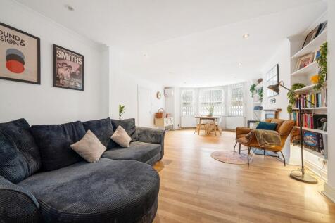 Reception-Dining (2).JPG