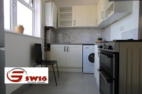 We are pleased to present this spacious 3-bed first floor flat with outdoor space in Streatham Vale.*Available on 17 August*The property benefits of a fully fitted small kitchen, two masters, a small
