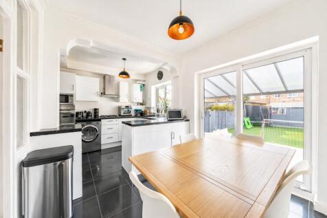 Kitchen/Dining