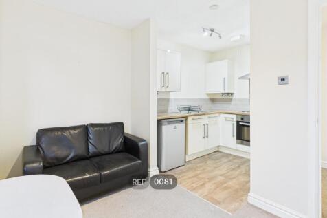 Kitchen &amp; Living area