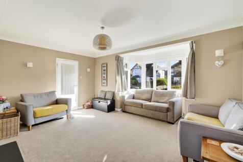 32 Harsfold Road Final-29.jpg