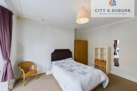 CAM01351G0-PR0037-STILL014