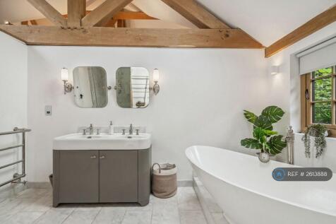 Master Bedroom Ensuite Bathroom