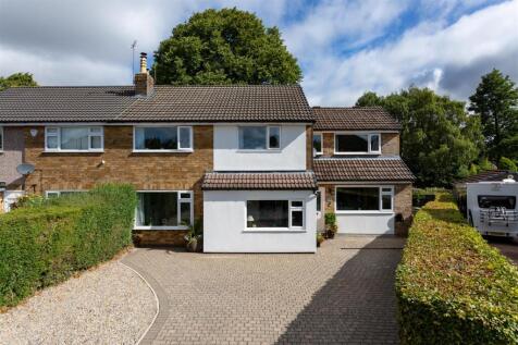 9 Parklands Crescent-02.jpg