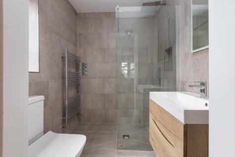 Bedroom Two En Suite