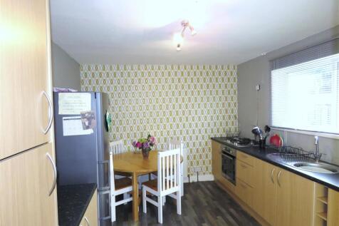 stradbroke drive 136