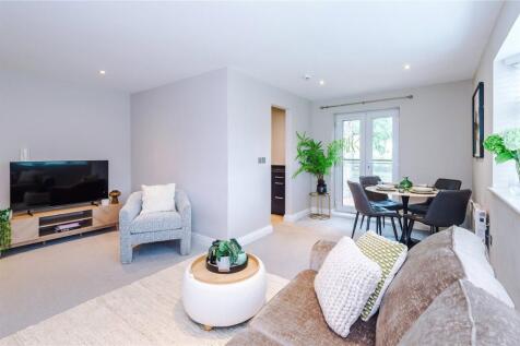 Lounge Dining Room