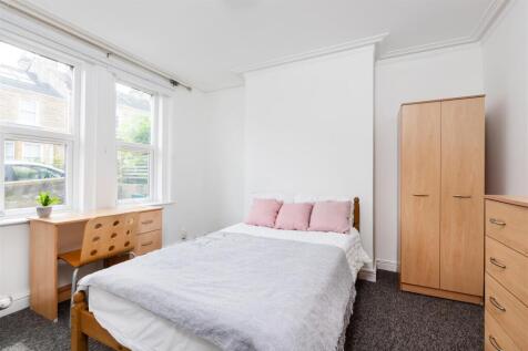 16 St Kildas Road-7.jpg