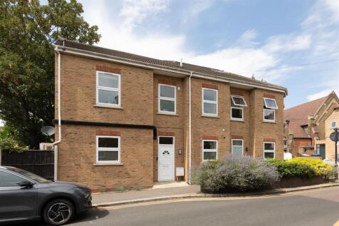 St Georges Road, E10
