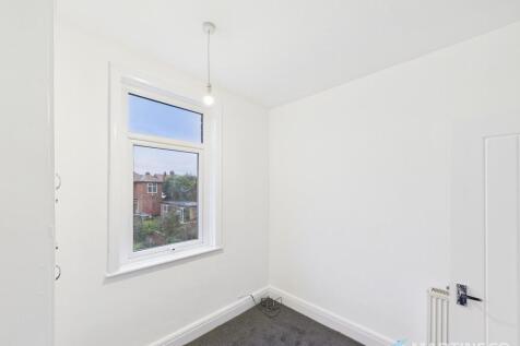 CAM02318G0-PR0566...