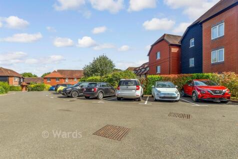 Driveway/Parking