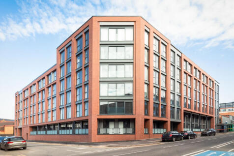 This stunning 2 bedroom, 2 bathroom, furnished apartment has been redecorated and is ready to move in to immediately. A must view to appreciate condition and quality on offer