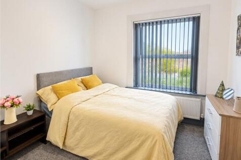 5 Bedroom House in DN4 0LG