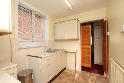 Kitchen..JPG
