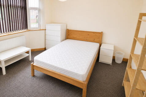 Bedroom - Angle 1