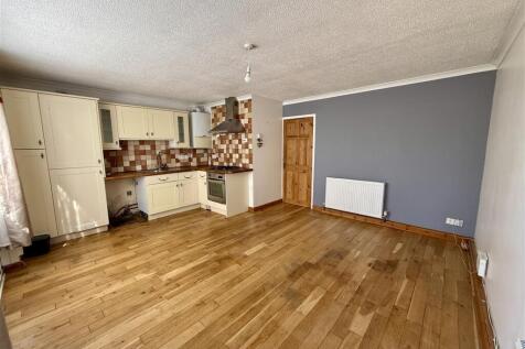 Living Area: