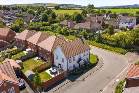 14 Kings Road, Ringmer, BN8 5FS (9).jpg