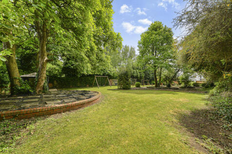 6 bed, 4 bath Detached in Birmingham - Photo 34