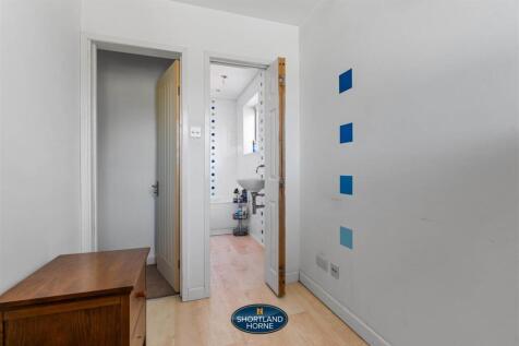 45 Arnold Ave (16 of 33).jpg