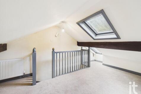 Photograph 9