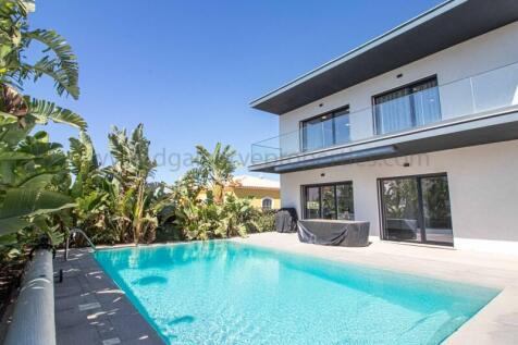 Pool 2