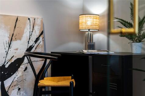 2 bed, 3 bath Penthouse in Manchester - Photo 15
