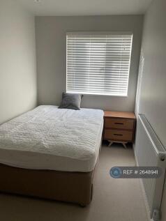 Back Bedroom, 2nd Floor