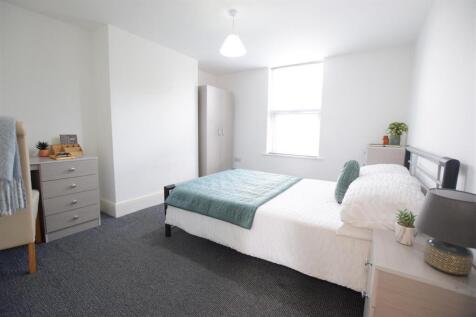 5 Bedroom Terraced in LN5 7XZ