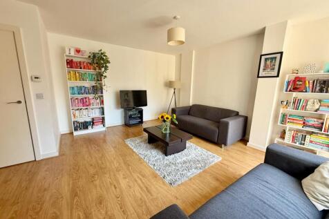 Modern 2-bedroom, 2-bathroom Flat near Canary Wha