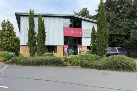 Light Industrial to rent in upper poppleton