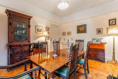 5 bed, 3 bath Detached in Glasgow - Photo 14