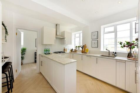 59 Fursecroft (13).JPG