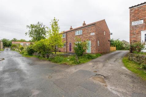 Warren Cottages 2 External-3.jpg