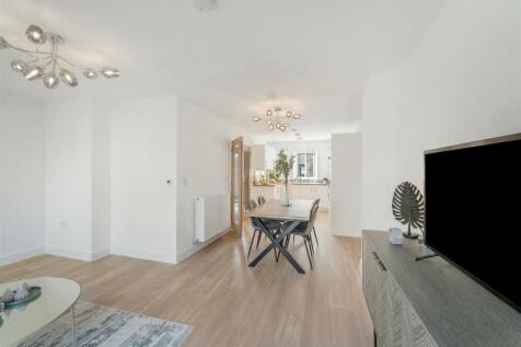 Kitchen/Dining/Family