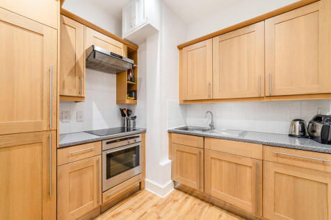 Talbot_House kitc...