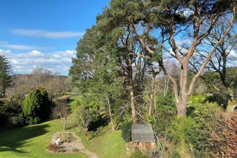 rear gdn new.jpg