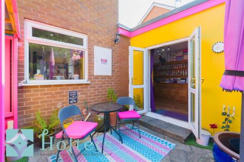 23 Underhill Crescent, Knighton-26.jpg