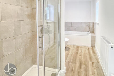 20251202_09424817...